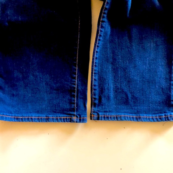 Like new straight leg indigo jeans from GH Bass. - Picture 5 of 5